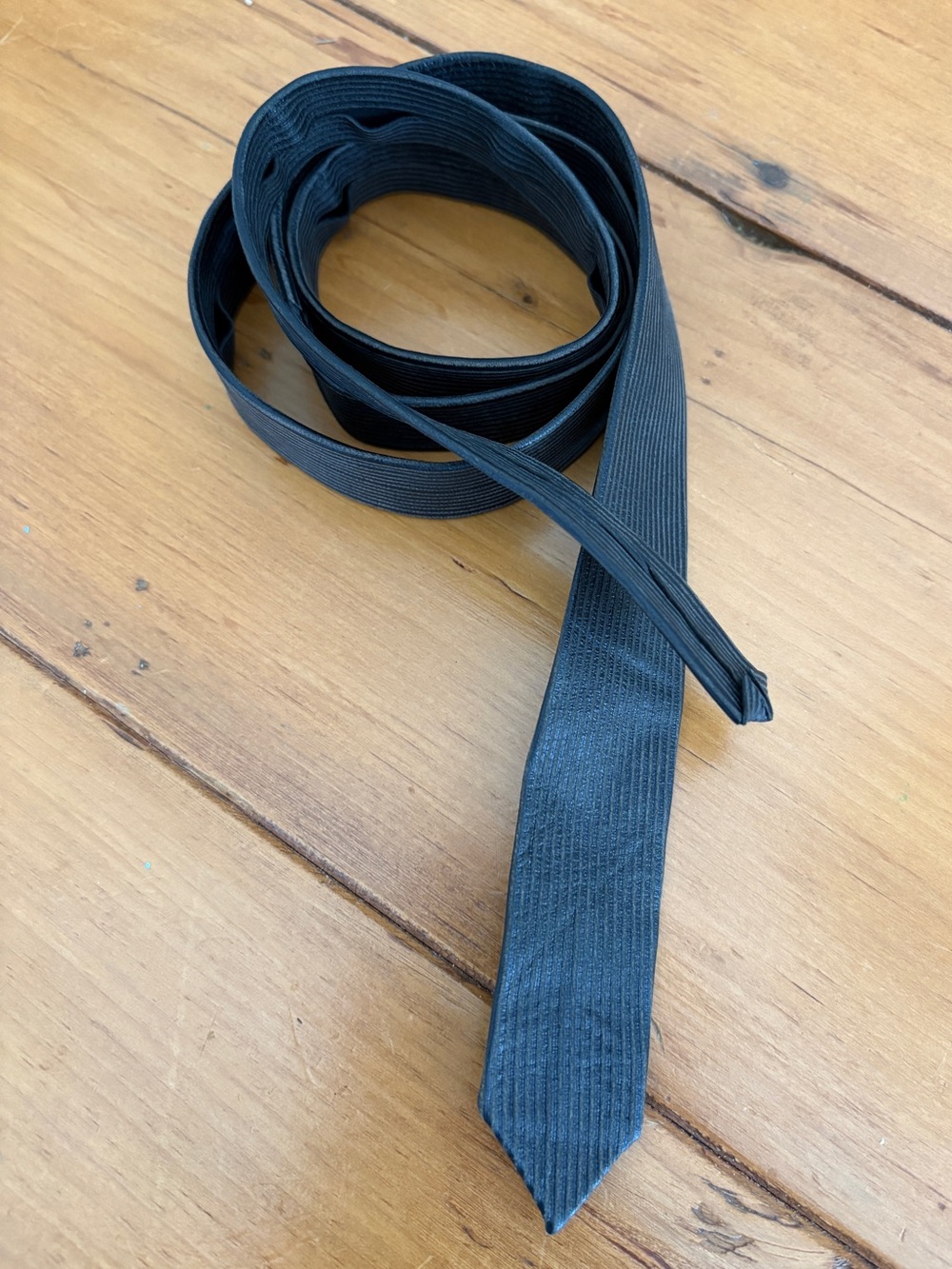 Vintage 1980s Black Leather Skinny Tie Ribbed Vera Pelle Made in Italy